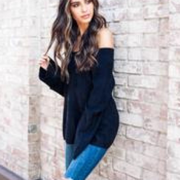 Vanity Off The Shoulder Sweater - Picture 1 of 5